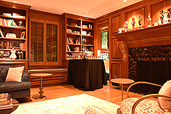 HOLIDAYS WITH KWANCHAI